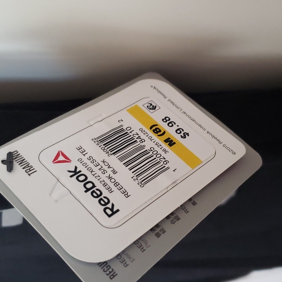 NWT Reebok boys sleeveless tee - Picture 3 of 6